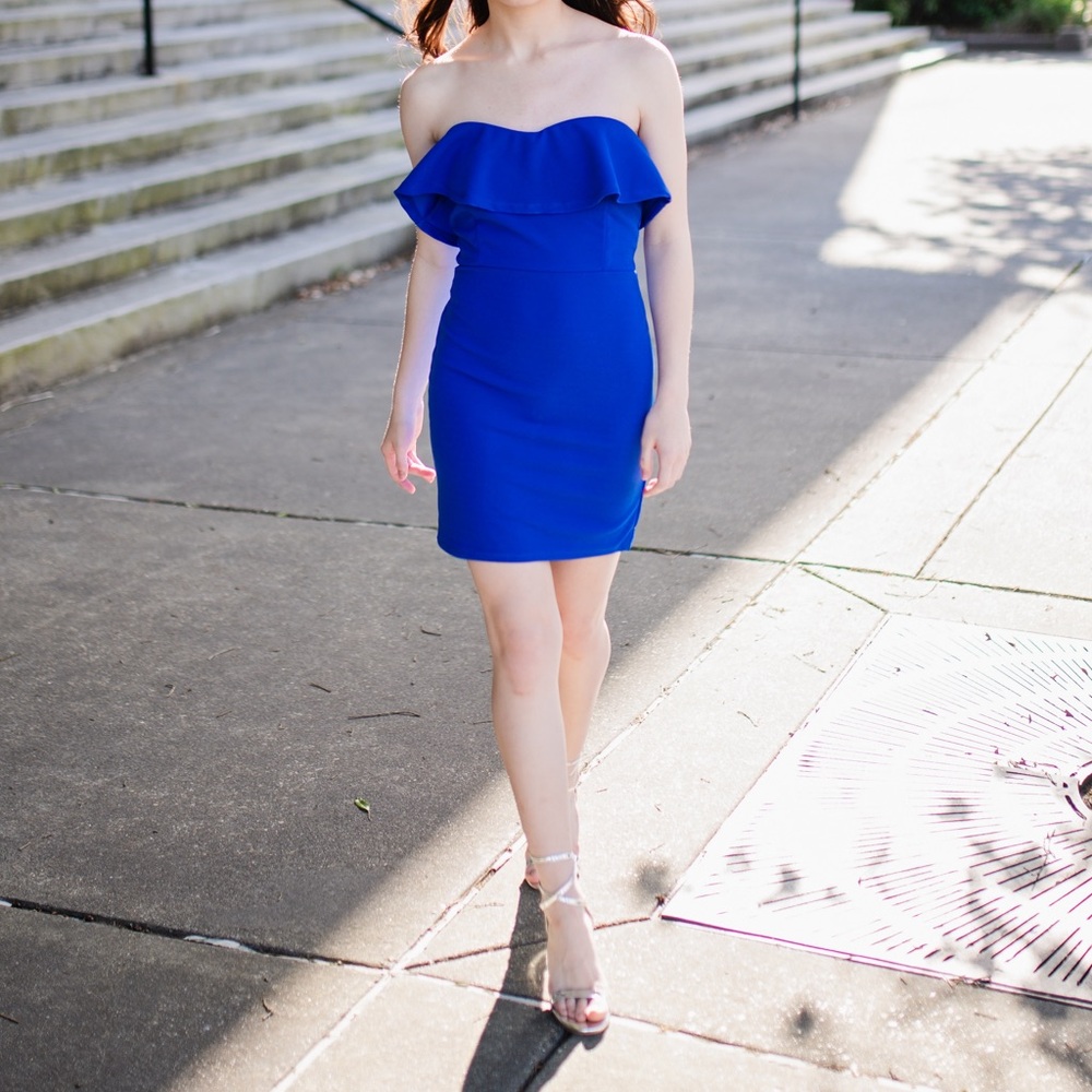 Juniors strapless dress